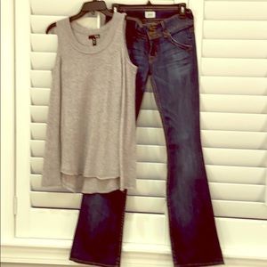 Hudson jeans- 2 button/zip